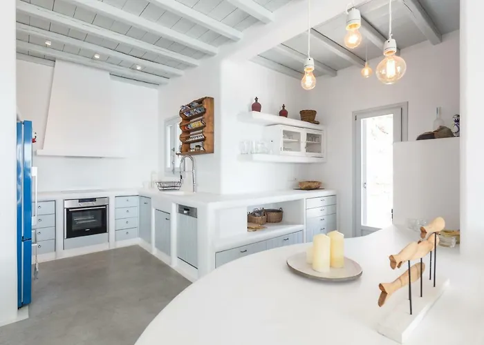 ヴィラ Maera 2 カロ・リヴァディ